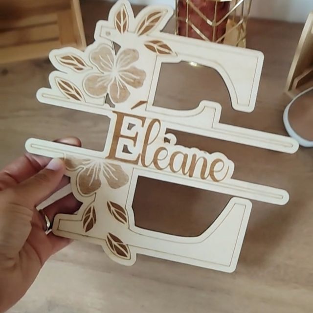 Lettre Initiale bois